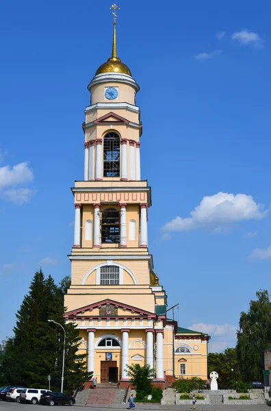 Lipetsk, Ryssland - 05.08.2015.Cathedral för födelse på katedraltorget — Stockfoto