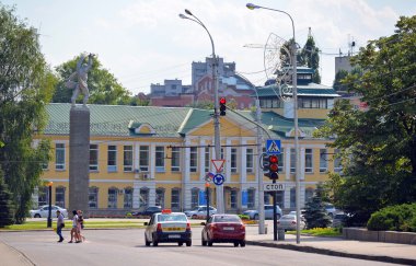 Lipetsk Rusya-05.08.2015. Bina vergi denetim Lipetsk bölgesinde devrim Meydanı