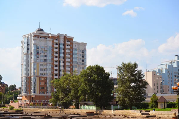 Lipetsk Rusland-05.08.2015. Cityscape het centrale deel van de stad — Stockfoto