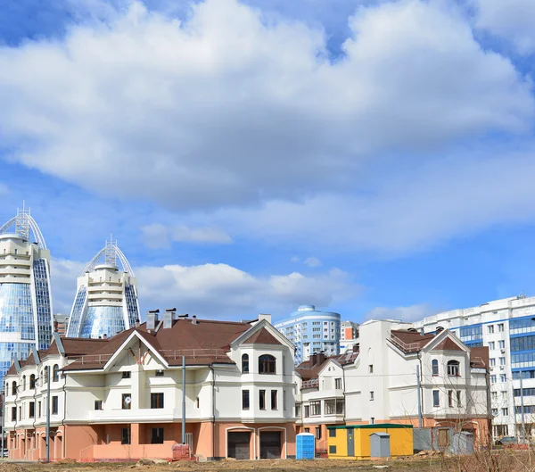 Krasnogorsk, russland - 22. April 2015: die neuen Baugebiete in den Vororten. Wohnbebauung auf rund 2 Millionen Quadratmetern — Stockfoto