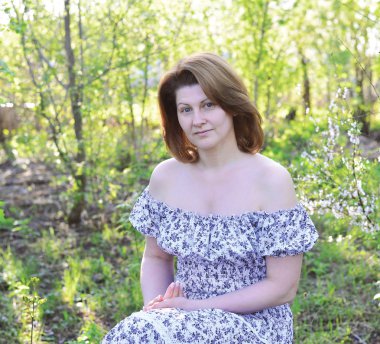 Niteliğine orta yaşlı bir kadın portresi