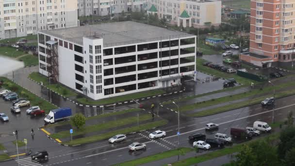 Paisaje de la ciudad en tiempo lluvioso en Moscú Rusia , — Vídeos de Stock