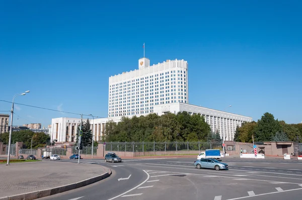 Moscou, Russie - 09.21.2015. Maison Gouvernement de la Fédération de Russie - la Maison Blanche . — Photo