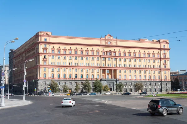 MOSCOU, RUSSIE - 21.09.2015. Place Lubyanka. bâtiment du FSB de Russie — Photo