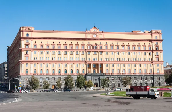 MOSCÚ, RUSIA 21.09.2015. Plaza Lubyanka. edificio del FSB de Rusia —  Fotos de Stock