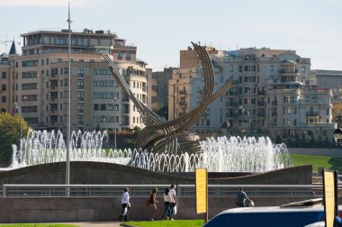 Moskova, Rusya - 09.21.2015. Europe heykel Kievsky tren istasyonu yakınında kaçırılması