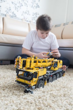 Oğlum çalış toplar araba Oluşturucu