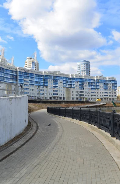 Krasnogorsk, russland - 22. April 2015: die neuen Baugebiete in den Vororten. Wohnbebauung auf rund 2 Millionen Quadratmetern — Stockfoto