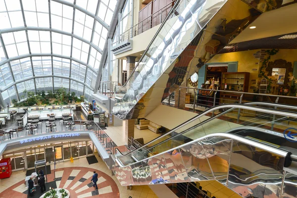 MOSCOW, RUSSIA - MARCH 05 2015: Interior Furniture shopping complex Grand. Furniture shopping mall GRAND - the largest specialty shop in Russia and Europe. — Stock Photo, Image