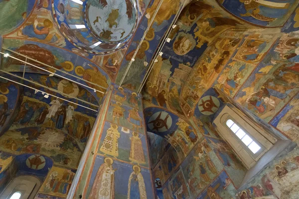 Catedral de la Transfiguración construida en el siglo XVI en Suzdal. UNESCO Patrimonio de la Humanidad. Anillo de Oro Viajar Rusia — Foto de Stock