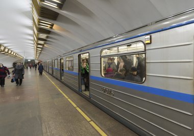 Nizhny Novgorod, Rusya - 02.11.2015. Tren metro istasyonu Leninskaya