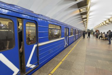 Nizhny Novgorod, Rusya - 02.11.2015. Tren metro istasyonu Leninskaya