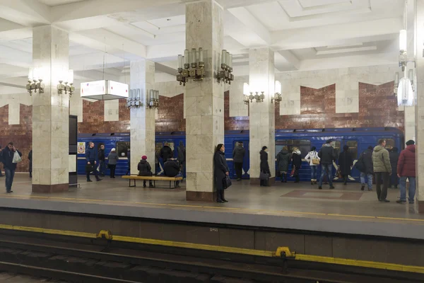 Nizhny Novgorod, RÚSSIA - 02.11.2015. Interior da estação de metrô de Moskovskaya — Fotografia de Stock