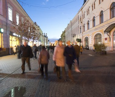 Nizhny Novgorod, Rusya Federasyonu-04.11.2015. Bolshaya Pokrovskaya - tarihi şehir merkezinde ana yayalara