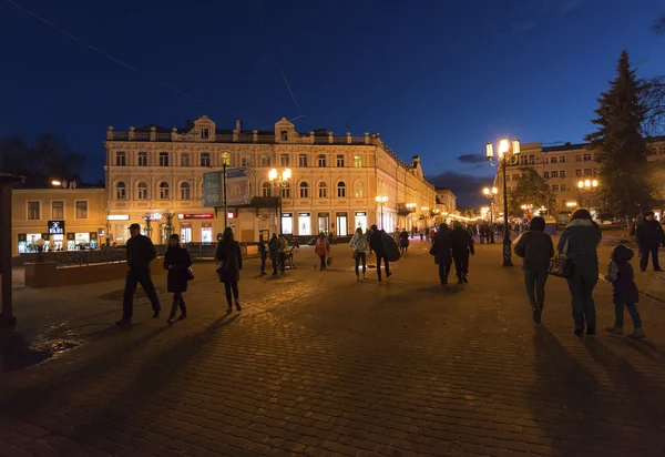 Nijni Novgorod, Russie 04.11.2015. Bolchaïa Pokrovskaïa - rue piétonne principale dans le centre historique — Photo