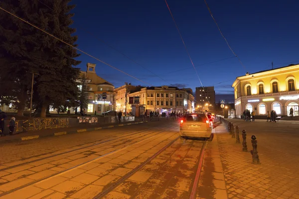 NIZHNY Novgorod, Federacja Rosyjska-04.11.2015. Października ulicy z szyn tramwajowych — Zdjęcie stockowe