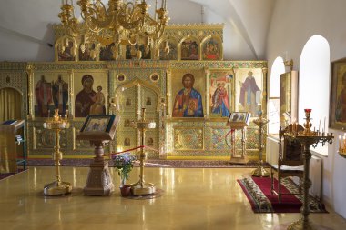 Suzdal, Rusya Federasyonu-06.11.2015. Suzdal, Rusya Federasyonu-06.11.2015. İkonostasisin Zachatievsky kilisede. Altın yüzük seyahat