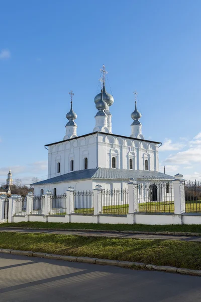 La iglesia de Petropavlovskaya en Suzdal fue construida en 1694. Anillo de oro de Rusia Viajar —  Fotos de Stock