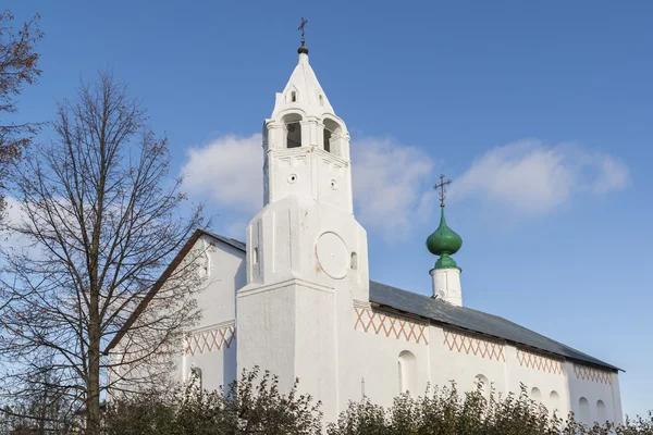 Refectorio con iglesia Concepción en Suzdal fue construido en el siglo XVI. Anillo de oro de Rusia Viajar —  Fotos de Stock