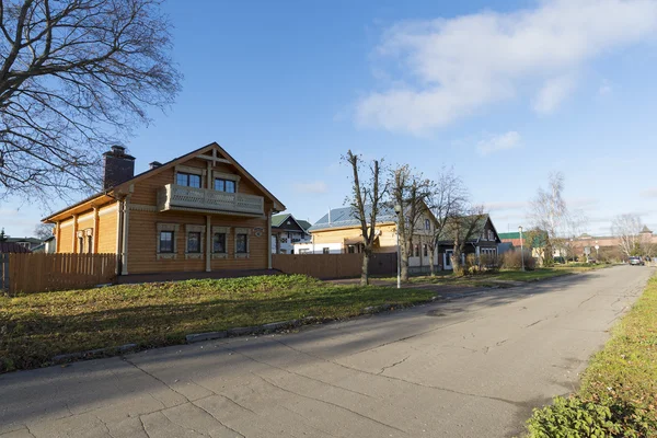 Suzdal, russland -06.11.2015. alte straße pokrovskaya. Goldener Ring der Russischen Reise — Stockfoto