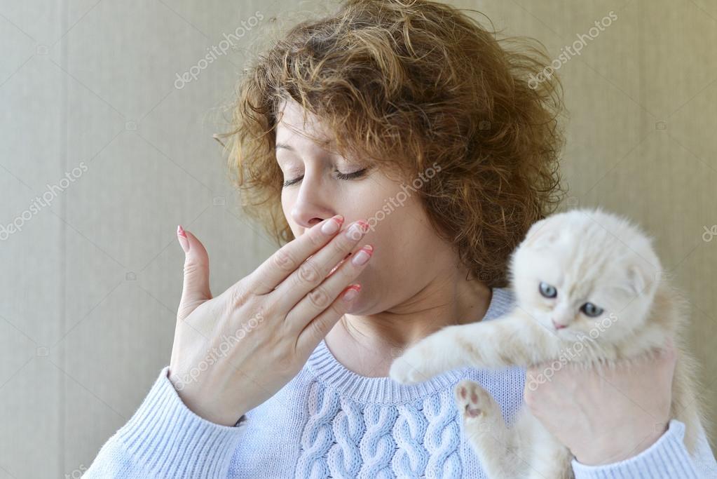 Аллергия на шерсть животных. Аллерген шерсть животных. Животные аллергены. Народный метод от аллергии котов. Аллерген шерсть животных.