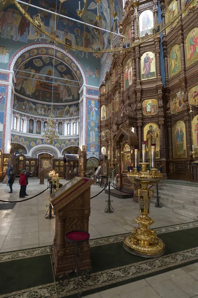 니즈니노브고로드, 러시아-03.11.2015입니다. 성당 세인트 알렉산더 Nevsky의 인테리어입니다. 19 세기 — 스톡 사진