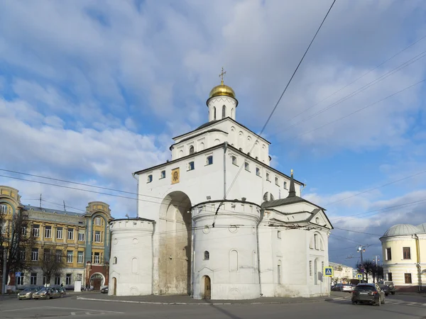 Vladimir, Rusland-05.11.2015. De Golden Gate gebouwd in de 12e eeuw. Gouden ring van Rusland reizen. — Stockfoto