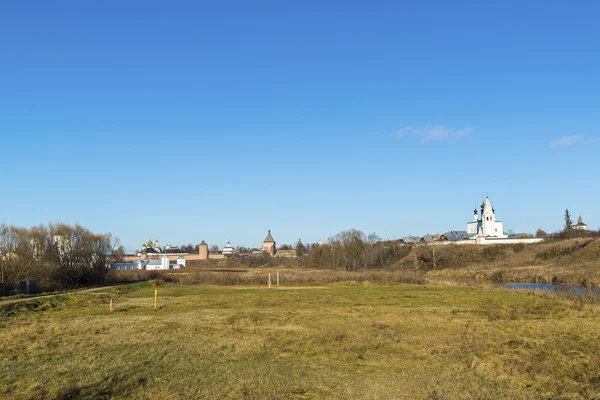 Weergave van Soezdal in de late herfst. Gouden ring van Rusland Rusland reizen — Stockfoto