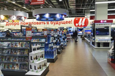 Khimki, Rusya - 22 Aralık 2015. İç Mvideo büyük zincir satış elektronik ve ev aletleri depolar