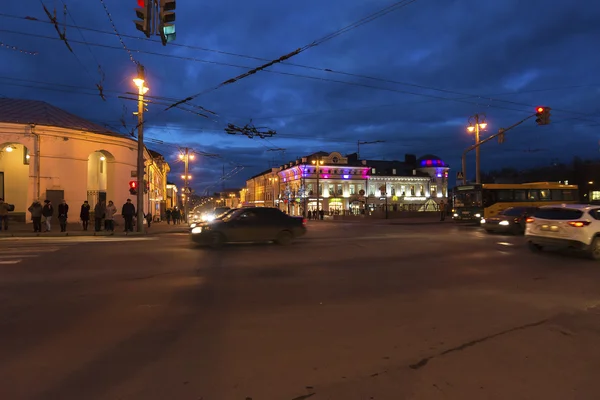 ВЛАДИМИР, РОССИЯ - Ноябрь 2015 года. Большая Московская улица - исторический центр города — стоковое фото