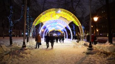 Moskova, Rusya - 17 Ocak 2015. Noel Aydınlatmaları Tverskoy Bulvarı'nda
