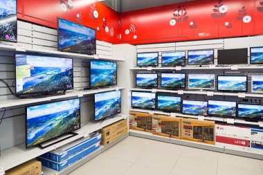 Moskova, Rusya - Şubat 02. 2016. Tv Eldorado büyük zincir Mağazalar elektronik satış olduğunu