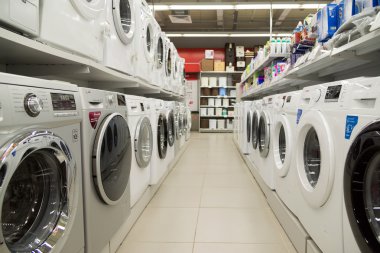 Moskova, Rusya - Şubat 02. 2016. Eldorado, çamaşır makinesi satış elektronik büyük zincir Mağazalar