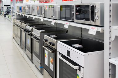 Moskova, Rusya - Şubat 02. 2016. Eldorado ocaklar, satan elektronik büyük zincir Mağazalar