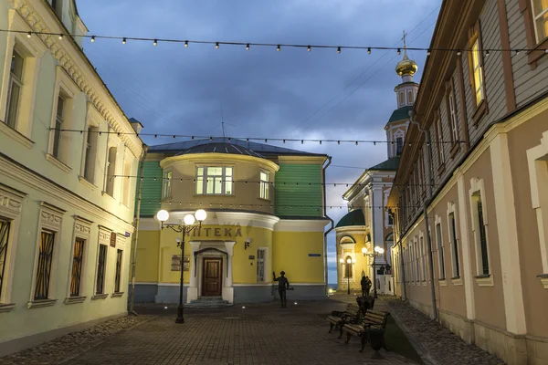 Vladimir, Russie - 5 novembre 2015. La plus ancienne pharmacie de la rue Georgievskaya — Photo