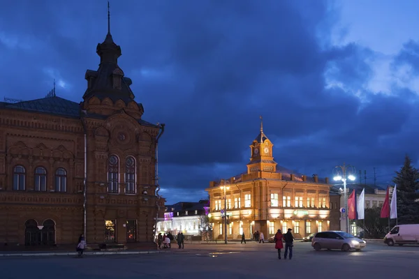 Vladimir, Russie - 5 novembre 2015. Vue de la place de la Cathédrale la nuit — Photo