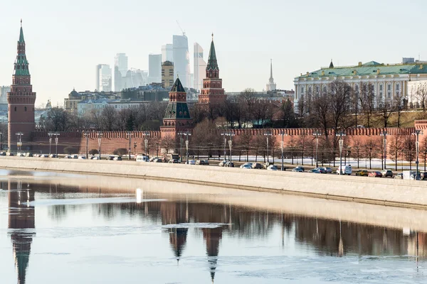 Vista del Kremlin de Moscú Desde Río, Rusia —  Fotos de Stock