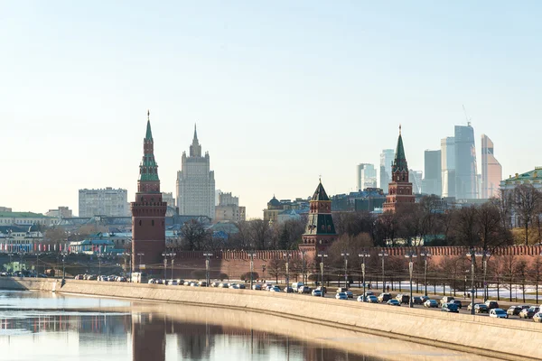 Vista del Kremlin de Moscú Desde Río, Rusia — Foto de Stock