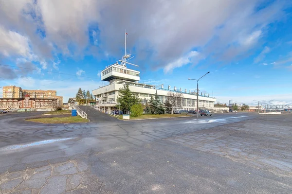 Archangelsk. Maritime River Station på Norra Dvina floden vallen — Stockfoto