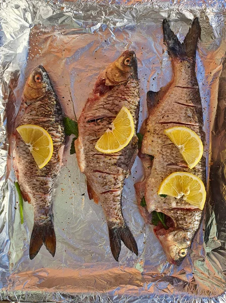 Вкусная Рыба Лимоном — стоковое фото
