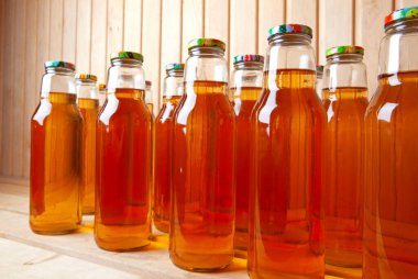 Lezzetli bir meyve suyu şişesi