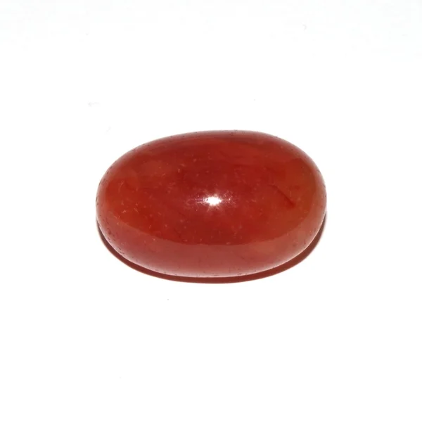 Carnelian Bukott Fehér Háttér — Stock Fotó