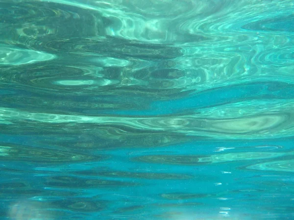 地中海の青い水 — ストック写真