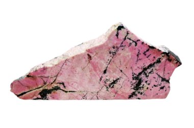 Beyaz arka planda büyük ham rodonit taşı. 