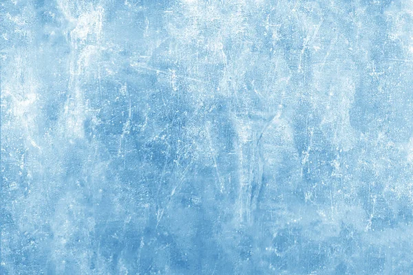 Beyaz arkaplan ile soyut bulanık odaklanmış mavi