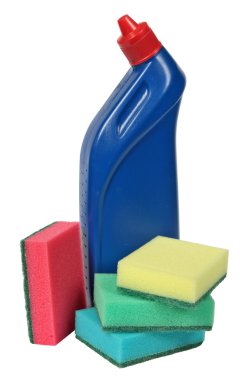 Beyaz arka plan üzerinde izole deterjan ile ekipman .colored plastik şişe Temizleme .