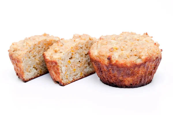 Muffin Con Mele Carote Isolate Fondo Bianco — Foto Stock