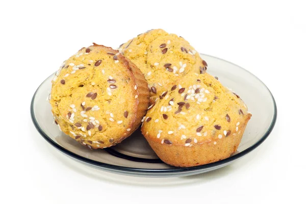 Muffins Con Sésamo Aislado Sobre Fondo Blanco —  Fotos de Stock