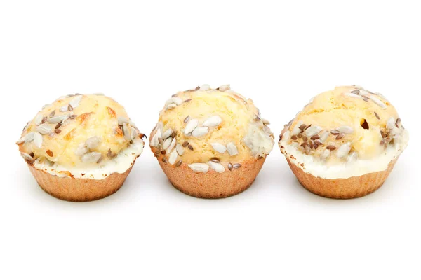 Muffins Fromage Graines Isolés Sur Fond Blanc — Photo