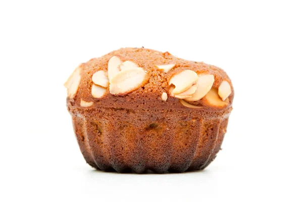 Muffin Amendoim Com Amêndoas Isoladas Fundo Branco — Fotografia de Stock